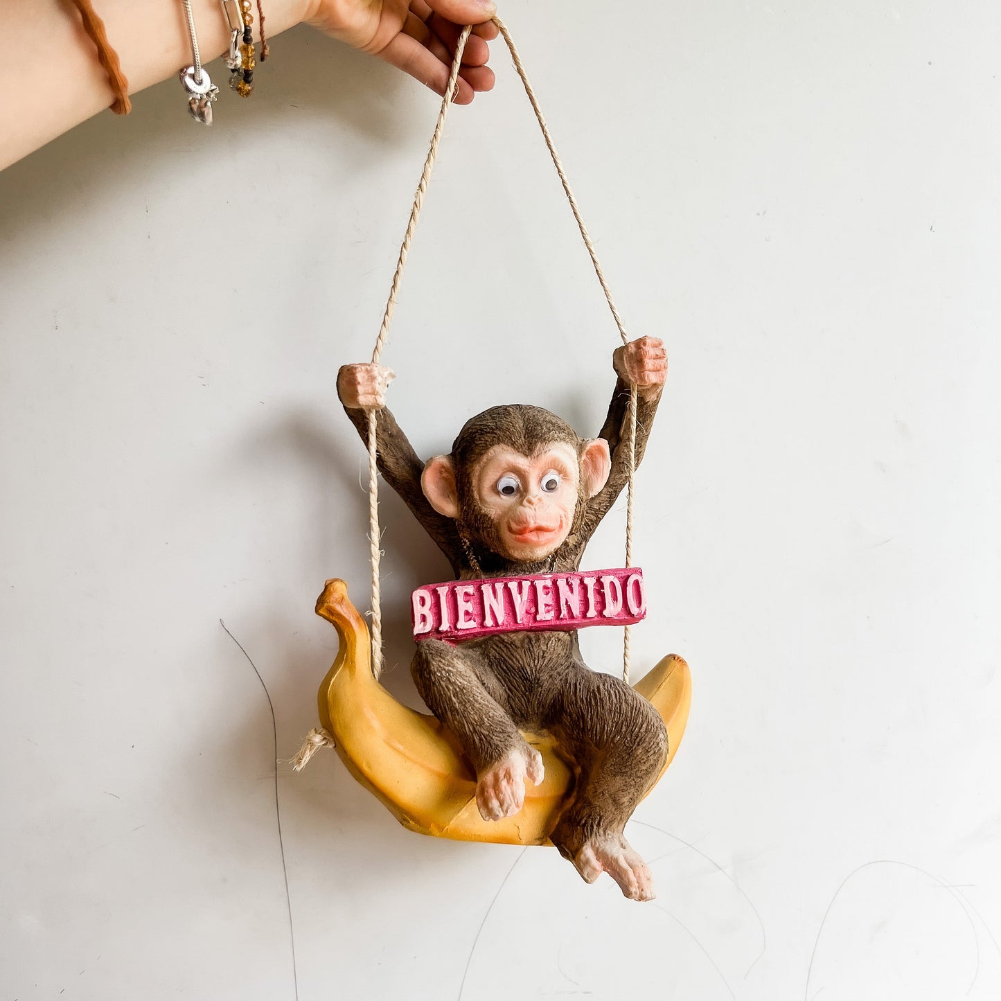 Hanging Welcome “Bienvenido” Decor